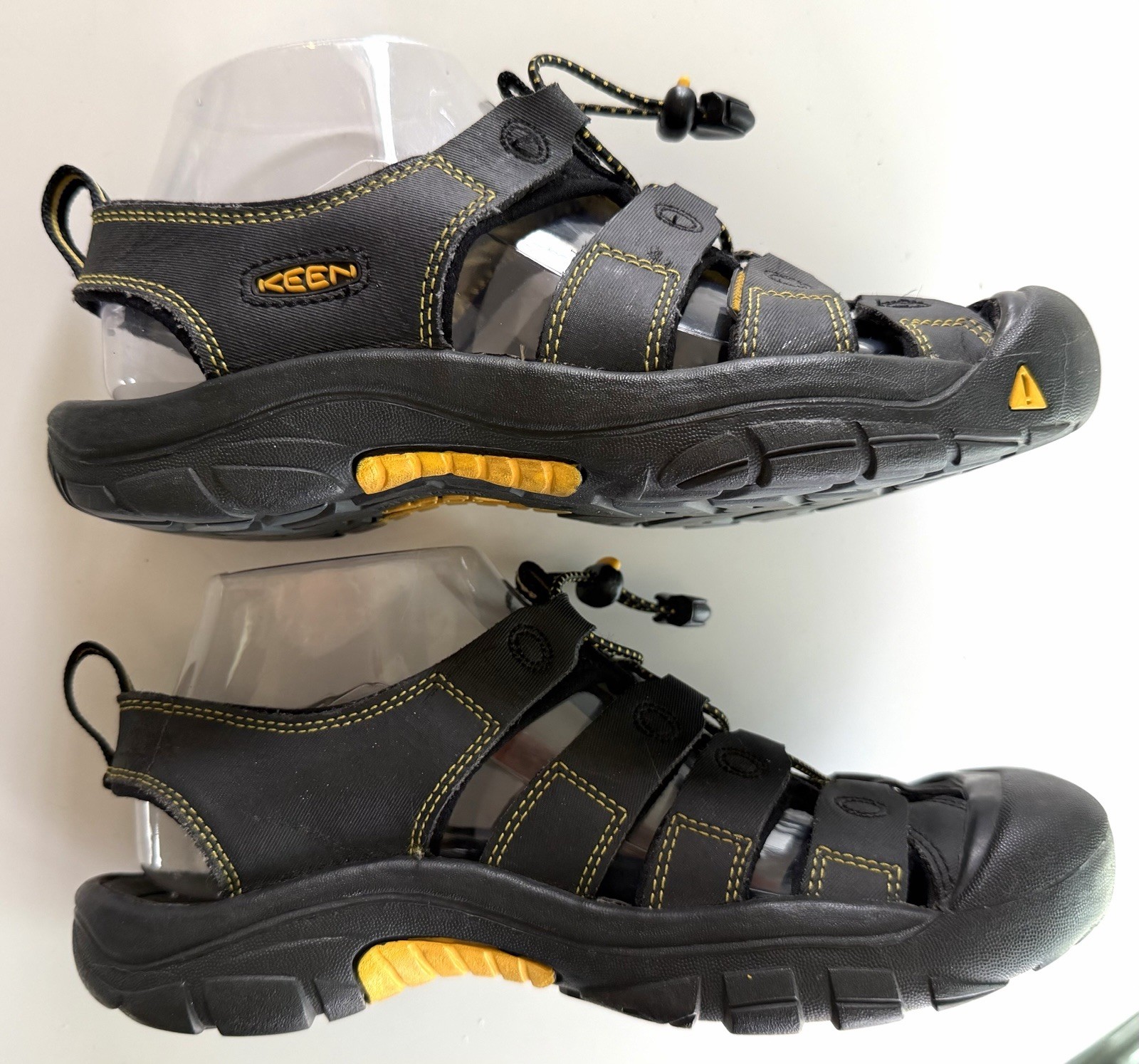 Keen Newport H2 Shoes Womens Sz 6 Black Waterproof Hiking Sandals