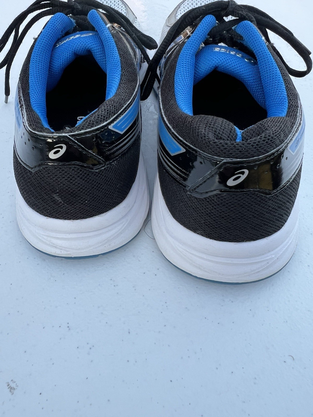 Men’s ASICS White Blue Black Running Shoes Size 10 4E Wide  thumbnail 6