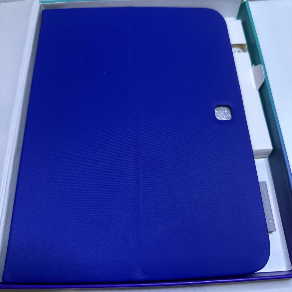 Logitech Ultrathin Keyboard Folio Samsung Tab 4 10.1 (920-006918) - Opened Box - Image 3 of 4