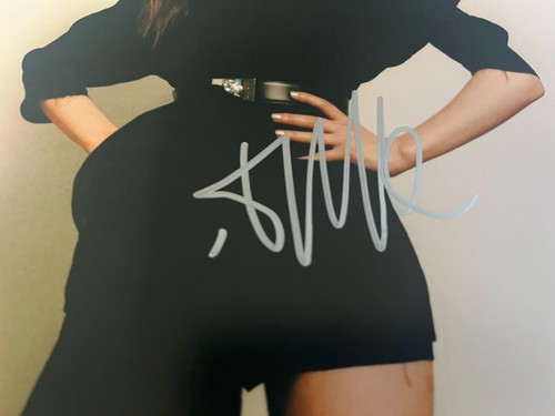 Rooney Mara SEXY The Girl With Dragon Tattoo Signed Auto 8x10 PHOTO Beckett BAS - Picture 2 of 3