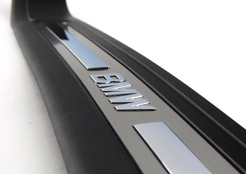 BMW 5 Series E39 Front Right Side Door Sill Cover Genuine 
