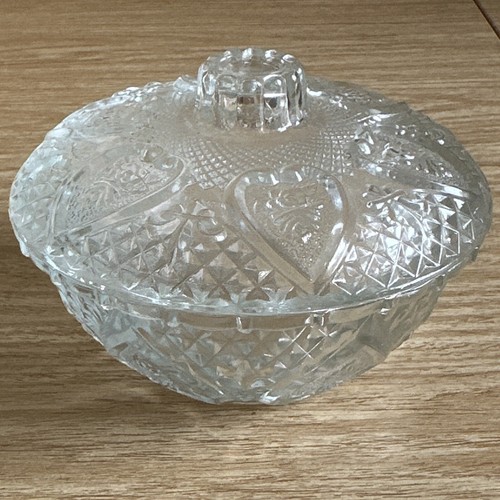 VTG Clear Heart & Fleur De Lis small Candy Dish With Lid KIG Malasia depression - Picture 2 of 11