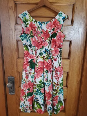 DB Dress Barn Established 1962 Women's Floral Back Zip Fit & Flare Dress Size 4 | eBay DB Dress Barn Established 1962 Women's Floral Back Zip Fit & Flare Dress Size 4 | eBay