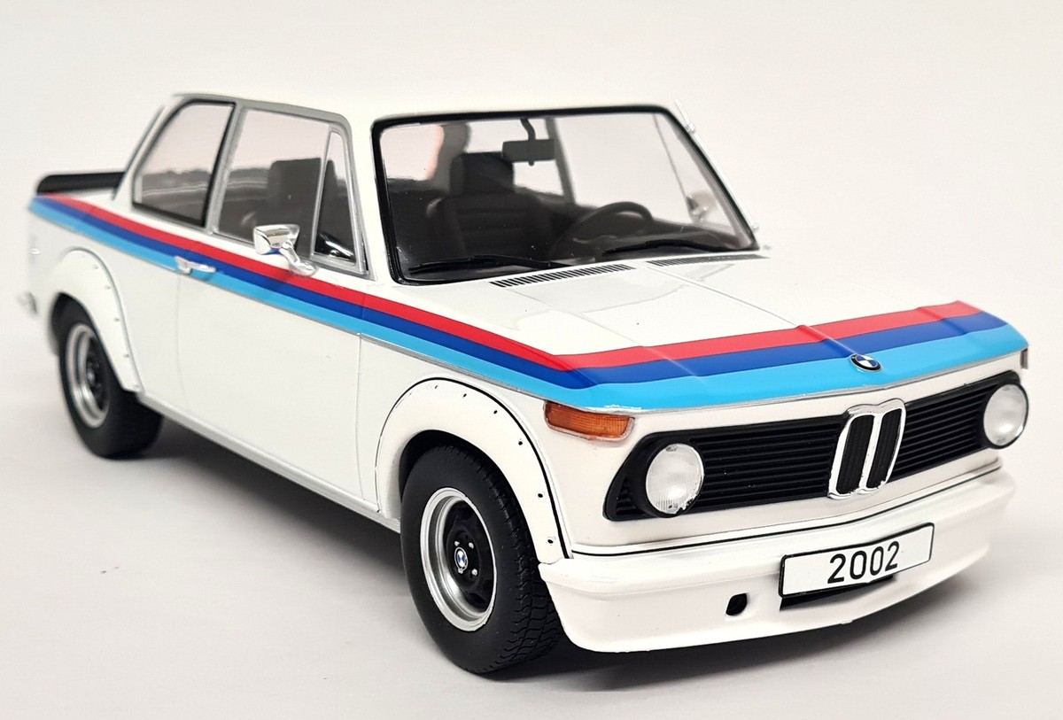 1/18 BMW 2002 Turbo ホワイト MCG 18148 ミニカー MCG 1/18 - BMW 2002 Turbo White 1973 Diecast Scale Model Car