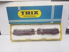 TRIX 2481 H0 SCALE 1/87 DIESEL LOCO + TRAILER VT 798 + VS 998 EP. IV ANALOG.