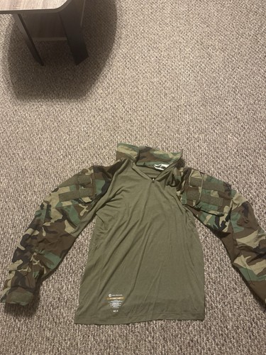 Crye precision M81 combat shirt Medium R lightly used