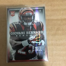 2013 Absolute Spectrum Black /49 Giovani Bernard (Both Hands on Ball) Rookie RC