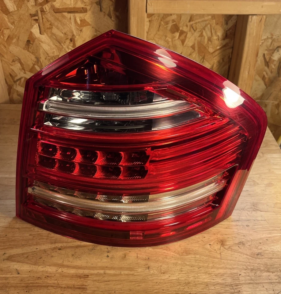 2010-2012 Mercedes-Benz GL450 GL550 Right Side Tail Light Lamp A1648203664 OEM✅ - Image 2 of 4