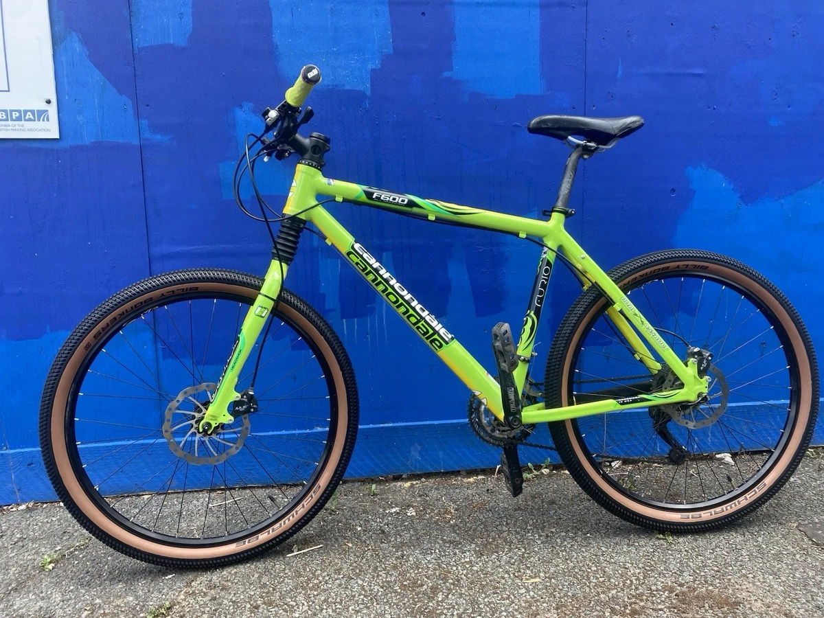 キャノンデール　F600 Cannondale F600 Furio Large Alloy Frame HeadShok Suspension 26