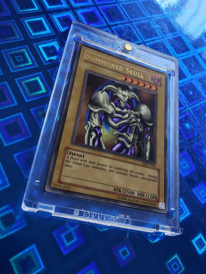 YuGiOh SUMMONED SKULL MRD003 Metal Raiders Ultra Rare Holo 1996 Ed UNPLAYED  - Image 3 of 4