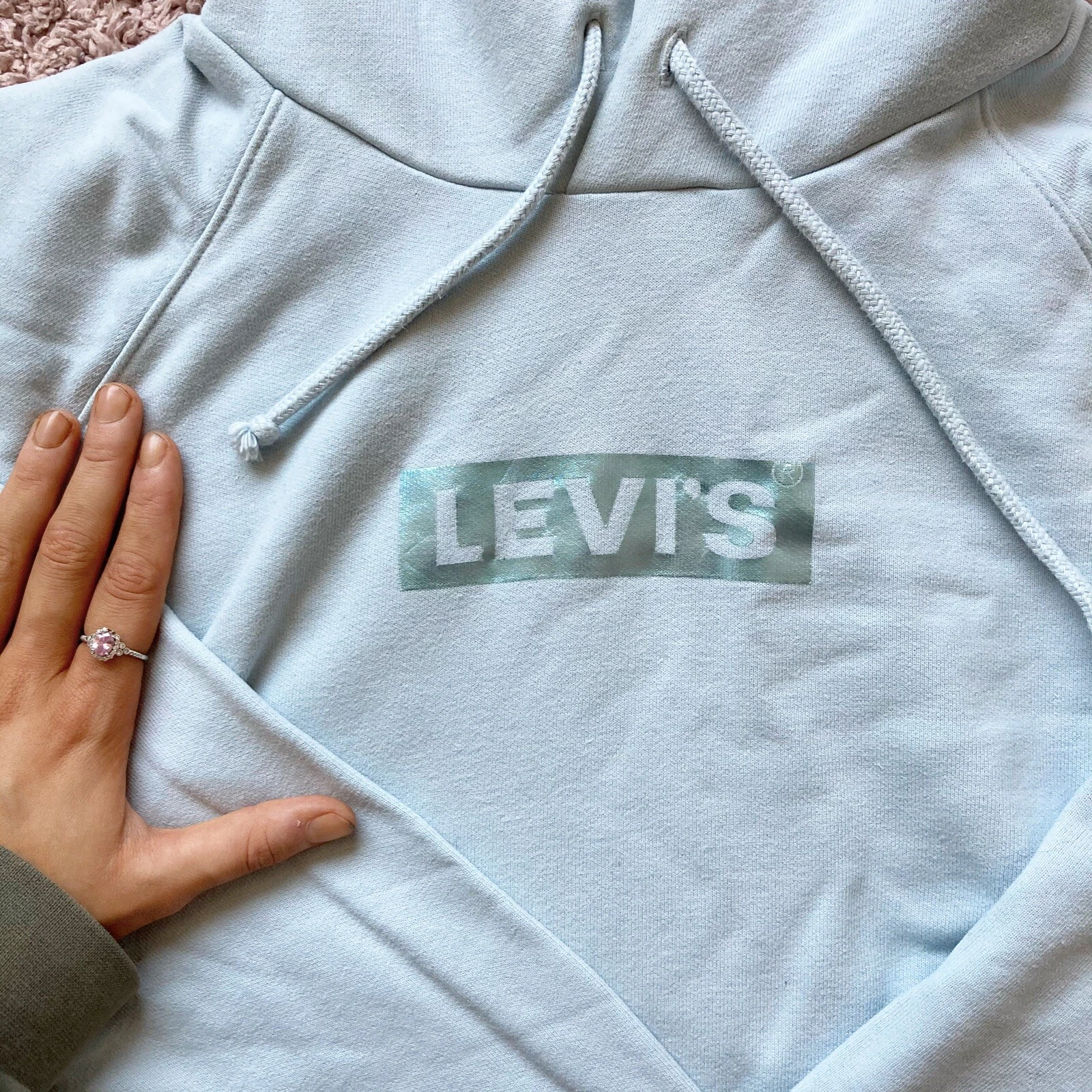 RARE Light Blue Levi’s Hoodie with Metallic Logo Size M