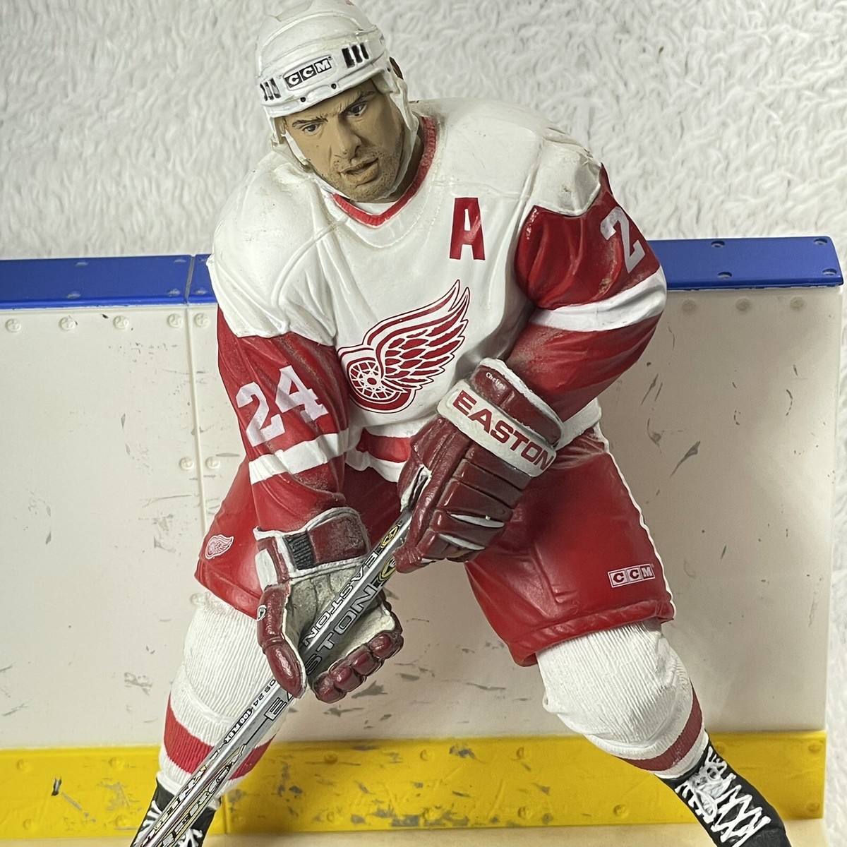 McFarlane CHRIS CHELIOS Detroit Red Wings NHL Action Figure Series