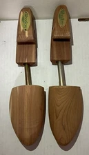 Woodlore Cedar Shoe Trees Inserts Medium Made In USA Wooden Wood Solid Toe