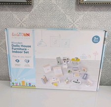 IMMACULATE Little Town Wooden Dolls Furniture Indoor Set. Never played with. 