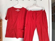 Cherokee Red Scrub set. Top size M, style 4728. Pants size S, style 4044 EUC