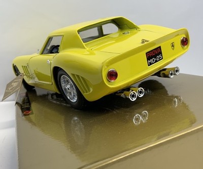 Guiloy Gold 1:18 Ferrari 250 GTO 1964 Die-Cast Model Car Yellow w