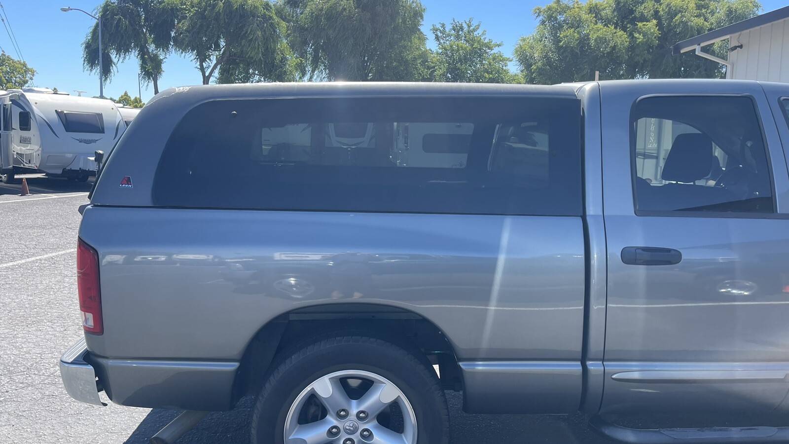 Leer Dodge truck camper shell Snugtop Snug Topper Top Ram Fiberglass