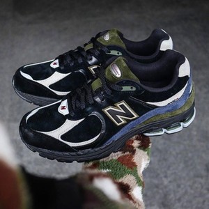 new balance 2002 black