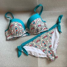 Boden 2 piece swimming suits cup size bikini top and bottom
