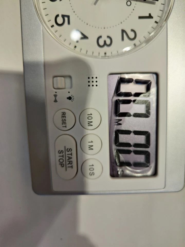 RELOJ DESPERTADOR MULTIFUNCIÓN SEIKO QHE-152S BLANCO REAL,ORIGINAL,TODOS LOS PAPELES Foto 4 de 4