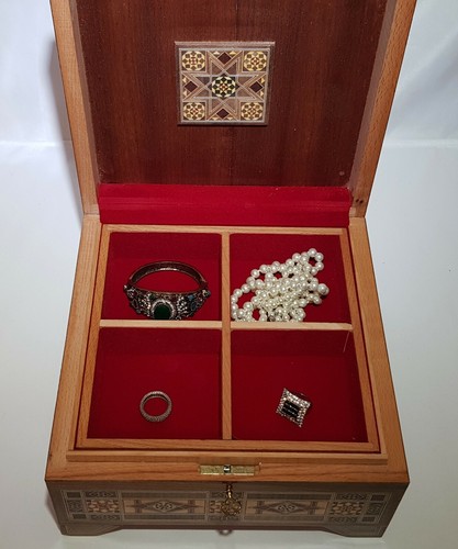 Handmade Jewelry Box Mosaic,Memory Box with a lock has 2 Layers, Gift for Her - Picture 2 of 12