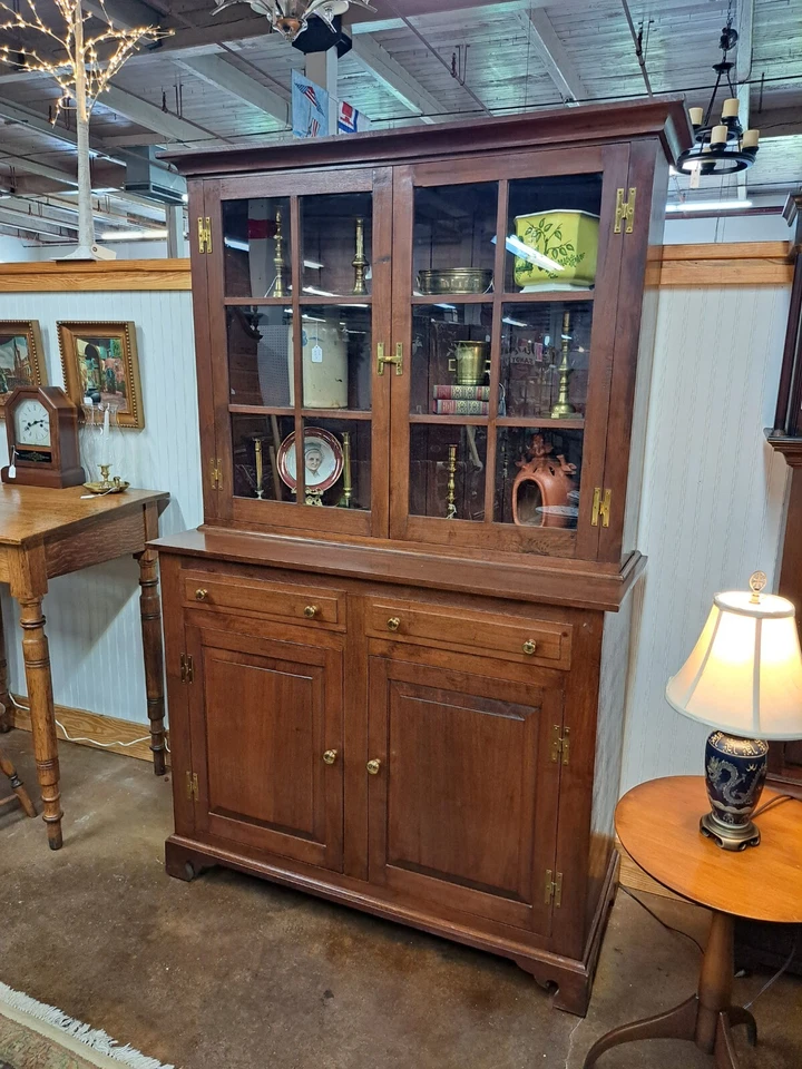 北卡罗来纳州核桃店制造后退橱柜20世纪 — 第 2/4 张图片