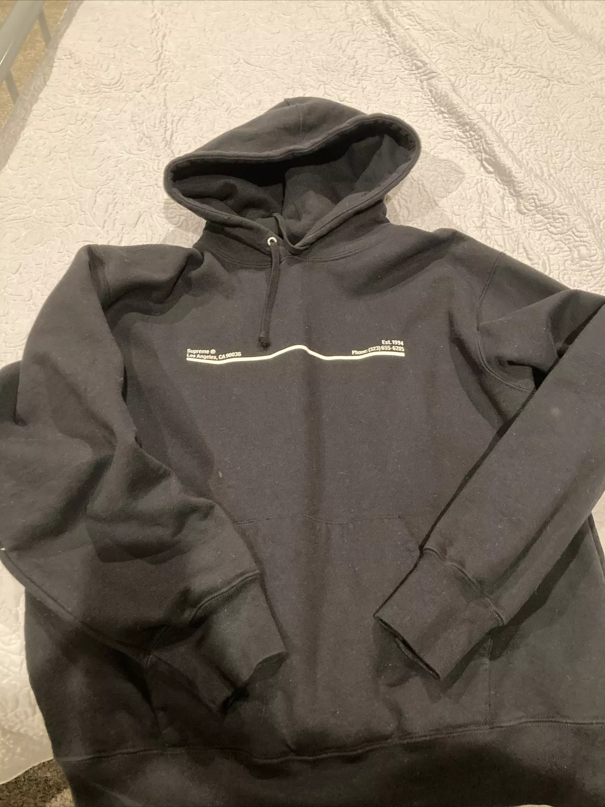 Pull à capuche Supreme taille M noir authentique