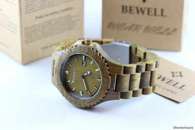BEWELL Holzuhr Herrenuhr große Damenuhr Datum 46mm grünes Sandelholz A-Ware Top