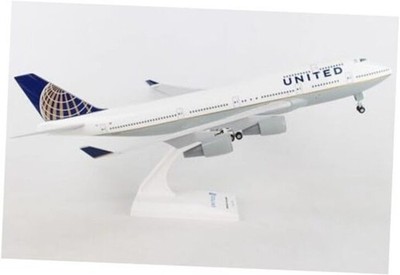 Skymarks United 747-400 Post Co Merge Model Kit with Gear (1/200 Scale) ,