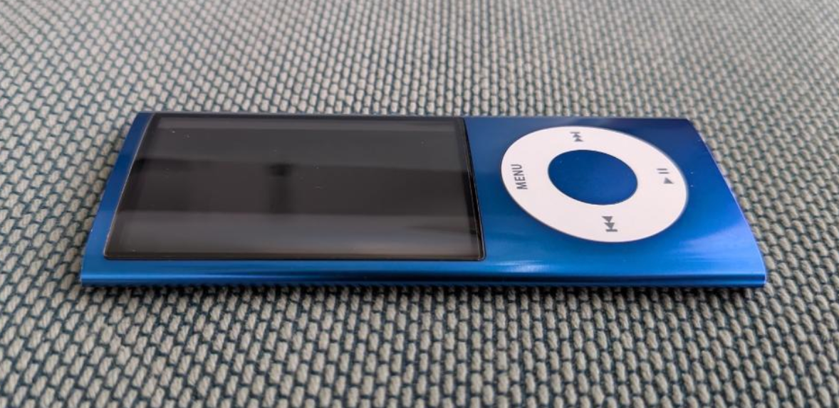 iPod nano 5th generation Super rare 16GB Blue Apple A1320