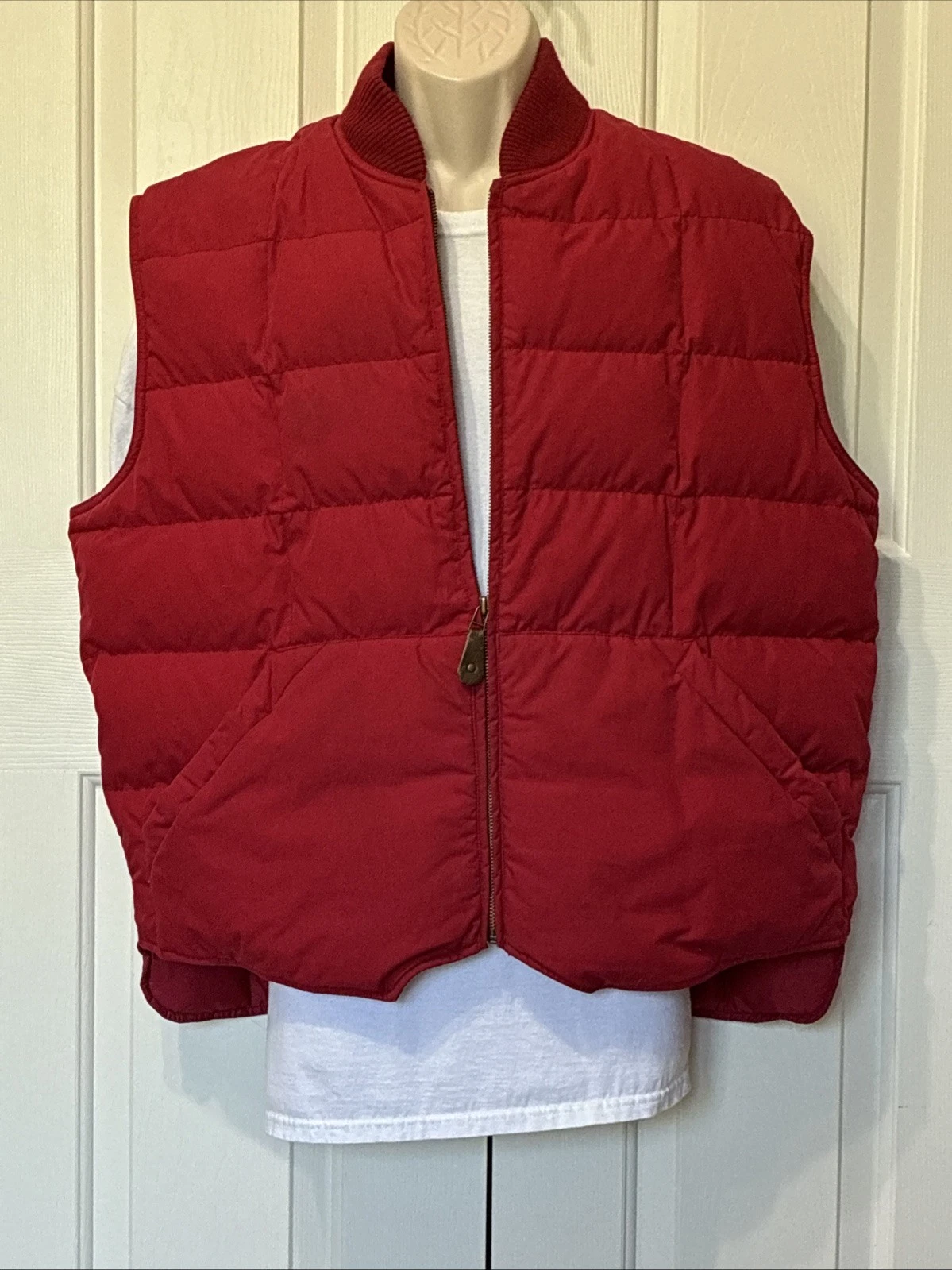 Vintage Eddie Bauer Downlight Goose Down Vest Men’s Xl Red 80s/90s USA (mc)
Opens in a new window or