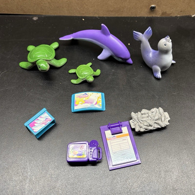 Vintage 1999 Mattel Barbie Ocean Discovery Playset pieces & Barbie Ocean Friends