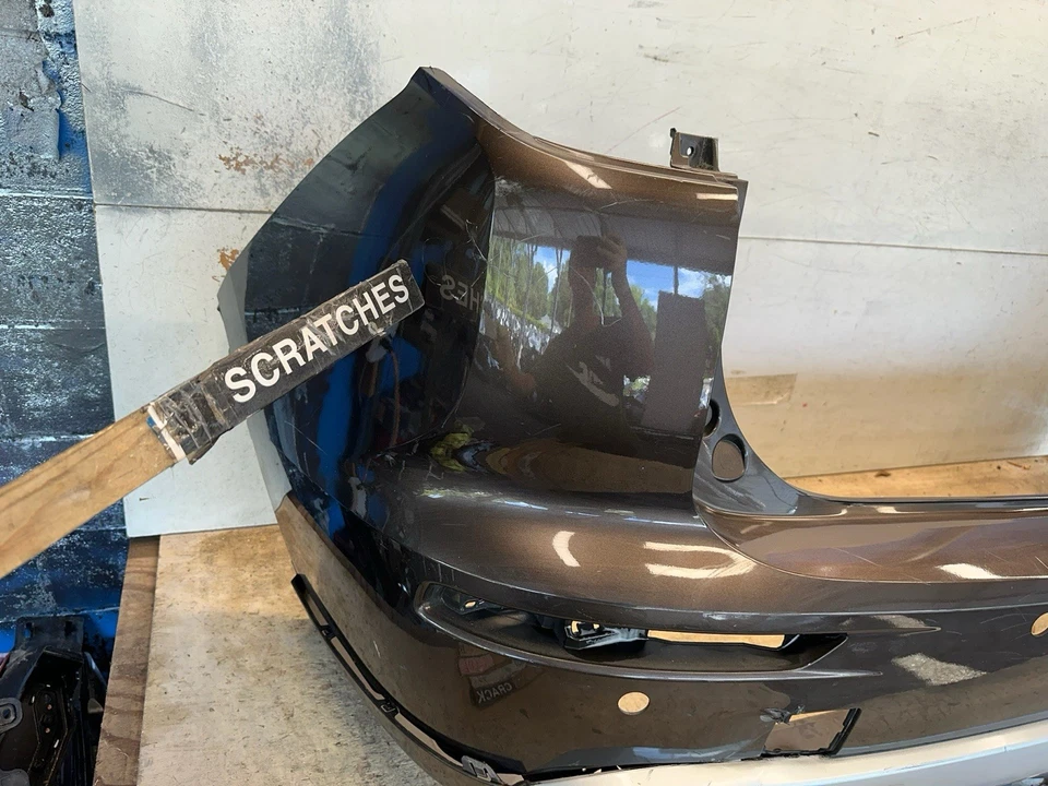 Cubierta de parachoques trasero OEM 2022-2023 Mitsubishi Outlander ES/SE/SEL 6410D528ZZ Foto 2 de 4