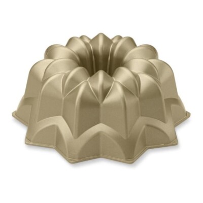 Vintage Nordic Ware Star Bundt Pan Cake Mold Cast Aluminum Made in USA NEW