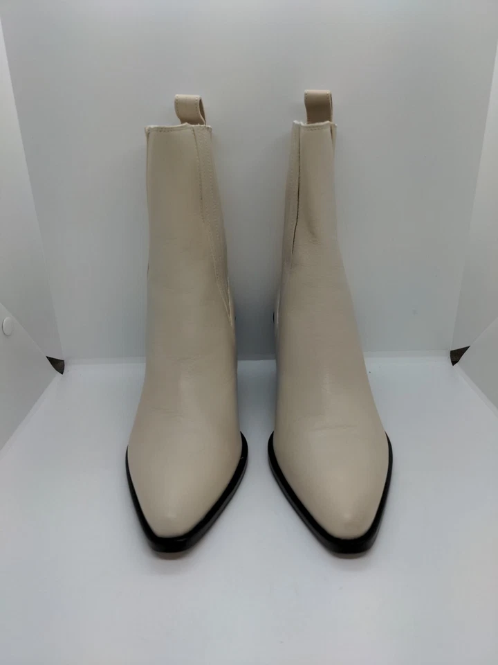 Женские кожаные ковбойские сапоги New & Other Stories белые размер 6 - Изображение 2 из 4