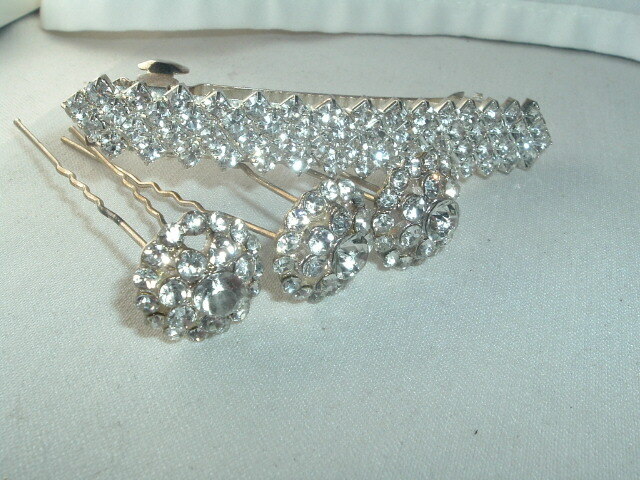 VINTAGE RHINESTONE HAIR BARRETTE & 3 HAIR PINS HAIR  display picture 3