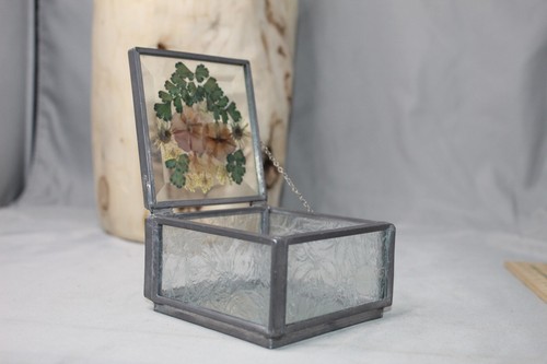 Glass Jewelry Trinket Box Pressed Flowers Hinged Lid Heavy Retro Elegant - Picture 6 of 14
