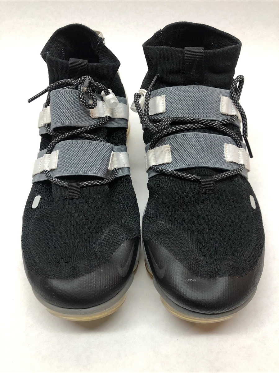 Vapormax hotsell strap black