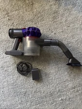Dyson V7 Car&Boat 0.5L Handheld Vacuum *AS IS Battery doesn’t Hold Charge Long**