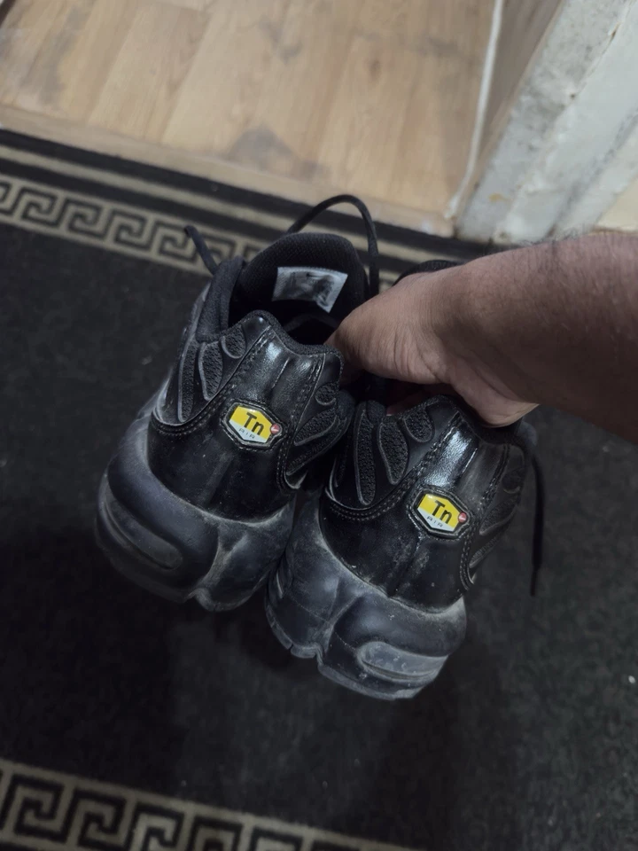 Size 9 - Nike Air Max Plus 1 Triple Black, photo 3 of 5