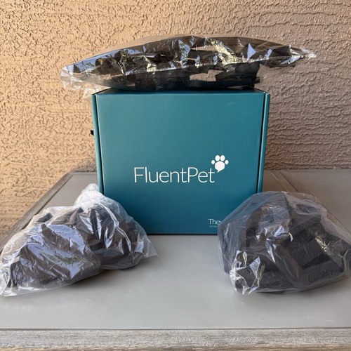 Fluent Pet They Can Talk 32 Talk Buttons 10 Hex Tiles Dog Cat Training w/Borders