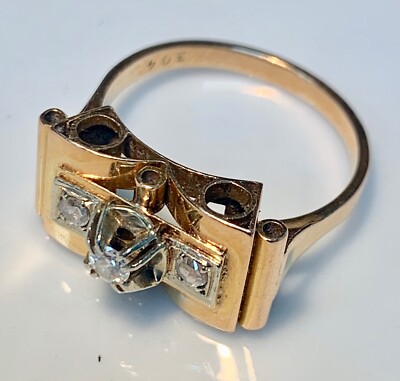 Bague En Or 18 Carats Avec Diamants - 0,14 Carats - Poids 3,79g - Occasion