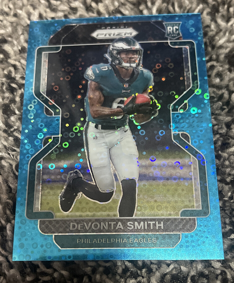 2021 Panini Prizm Prizms No Huddle Blue Disco DeVonta Smith Rookie #67/79 Eagles