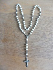 Schöner Alter Rosenkranz aus weißen Perlen
