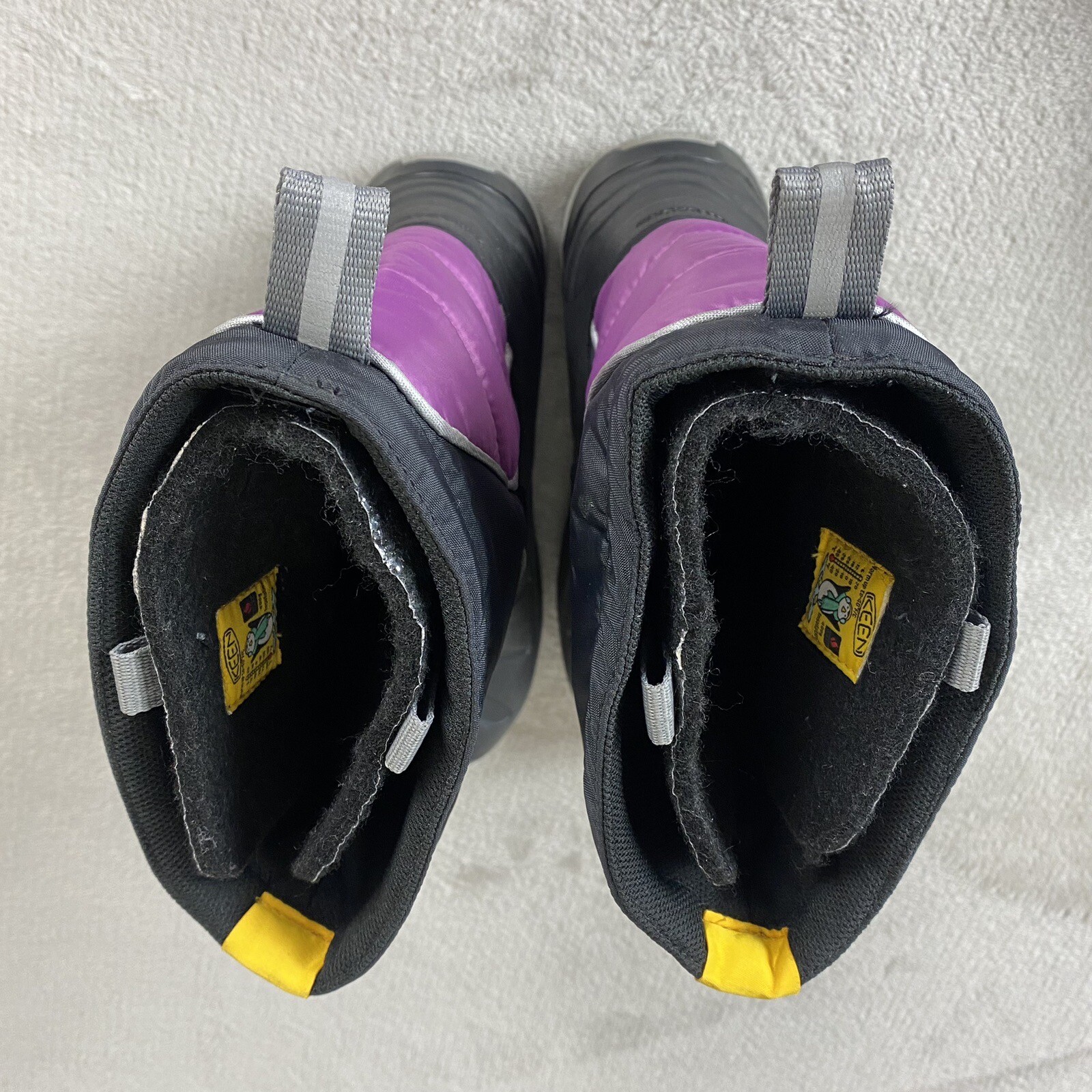 Keen Lumi II Kids Youth Snow Boot Size 4 Black Purple Waterproof