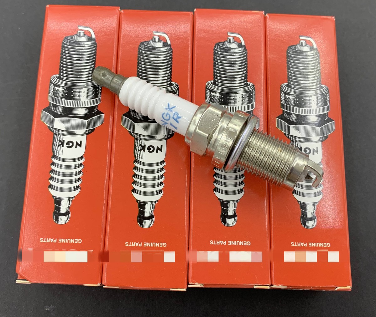 OEM 4PCS NGK Spark plug For IZFR6K-11S 9807B-561BW LASER IRIDIUM