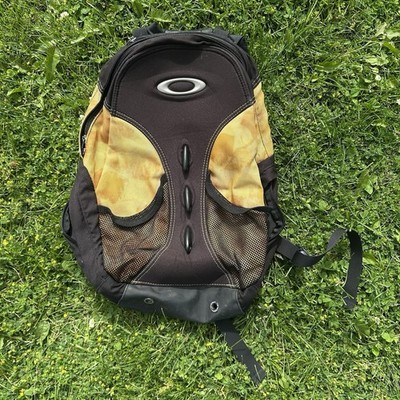 Rare Oakley Vintage Y2K Backpack Spikes 00s Camo Colorway
