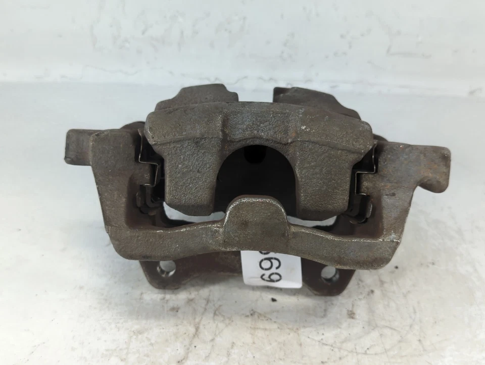 2014-2016 路虎 Lr4 前乘客右制动卡钳 VOG94 — 第 2/4 张图片