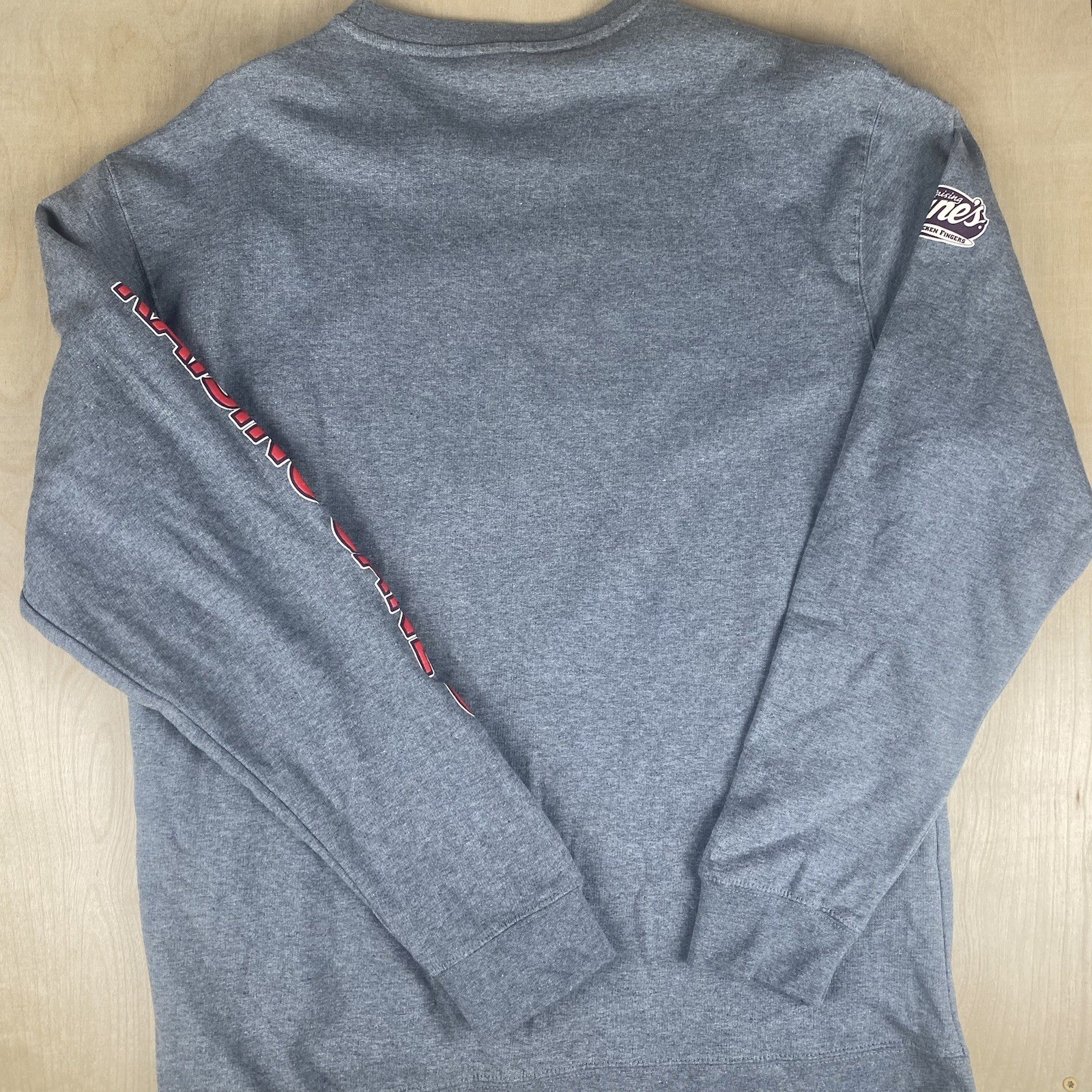 Raising Cane’s Men’s XL Crewneck Sweatshirt Classic Fit Gray