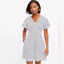 NEW LOFT Floral Flutter V-Neck White Black Pocket Dress sz 8